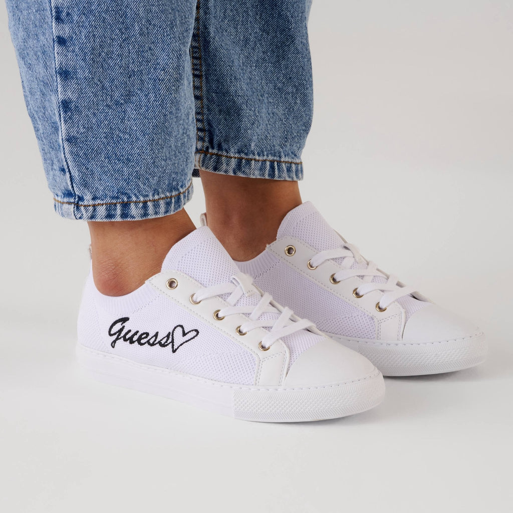 Guess - Crown Store