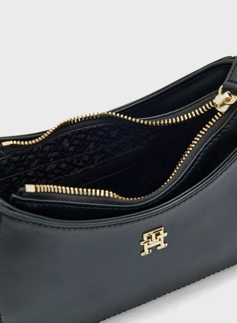 TOMMY HILFIGER CHAIN STRAP HOBO SHOULDER BAG