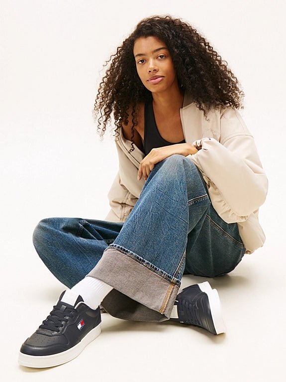 Tommy Hilfiger - Crown Store