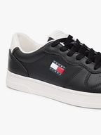 Tommy Hilfiger - Crown Store