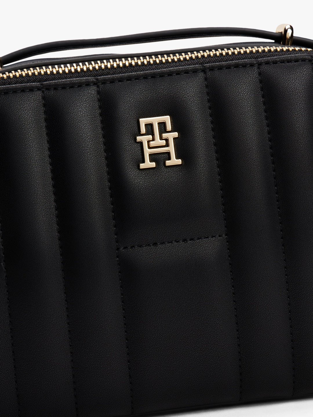 TOMMY HILFIGER TH MONOGRAM QUILTED CAMERA BAG - Crown Store